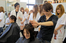 CUT STUDIO 09